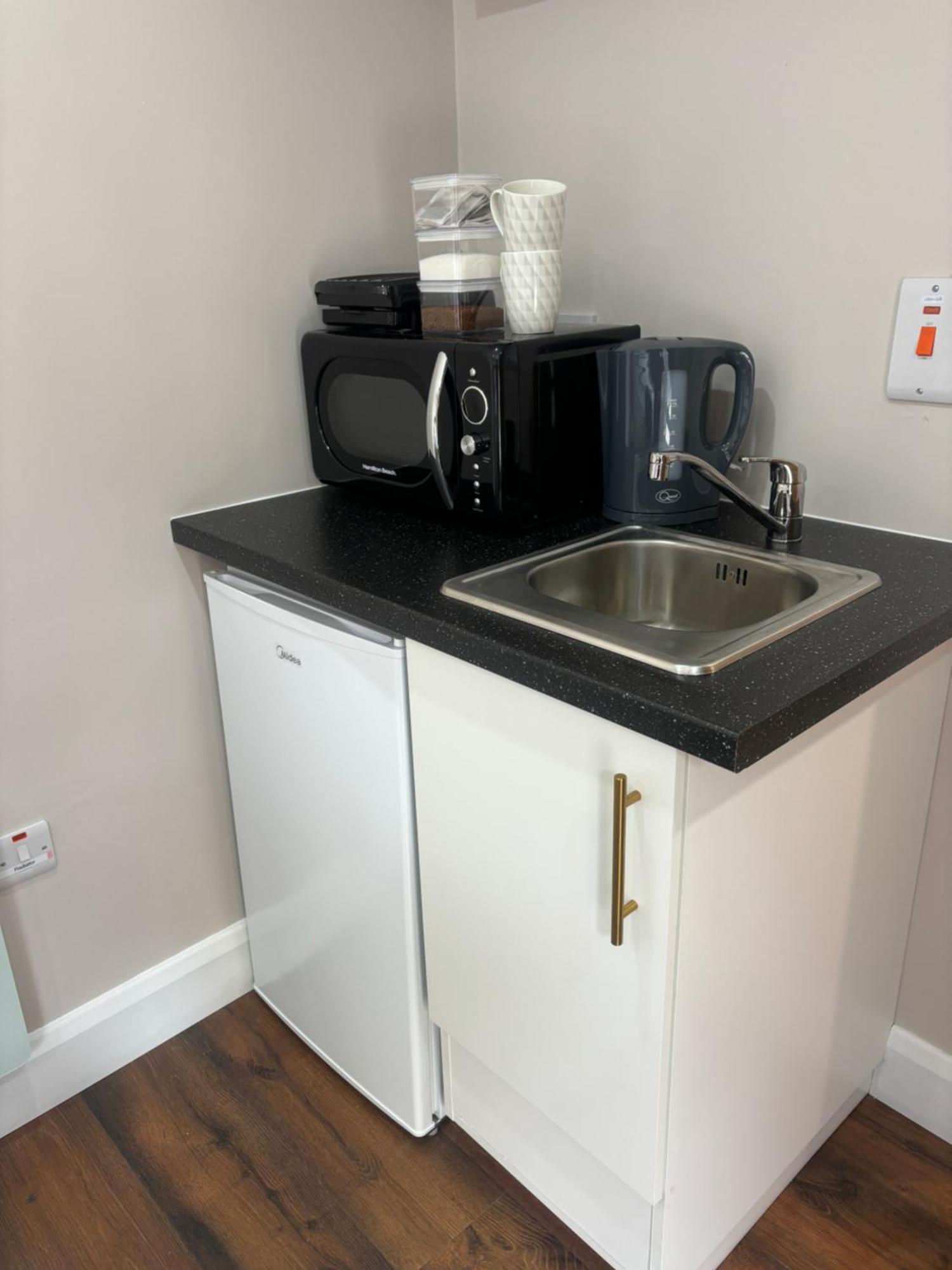 Private Detached Small Bedroom And Bathroom Only- This Is Not An Apartment Butlersbridge Εξωτερικό φωτογραφία